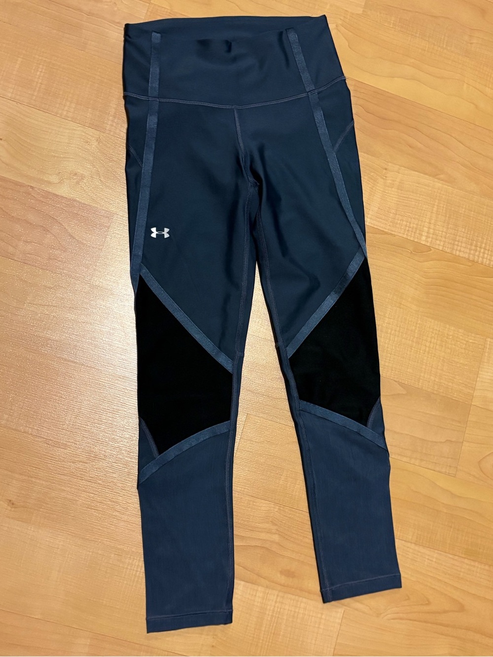 Under Armour Black & Dark Gray Women’s Performance Leggings